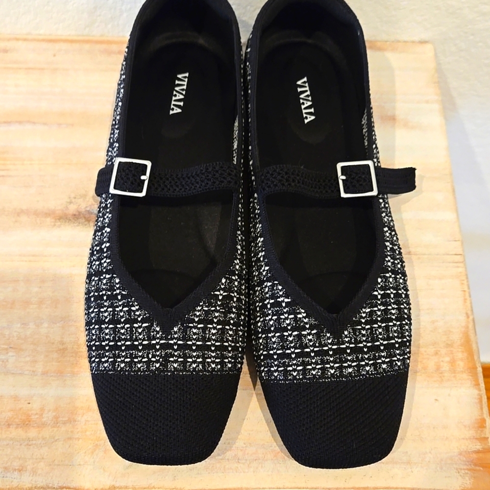 Vivaia Square Toe Mary Jane flats in Black Tweed 41 / 9.5